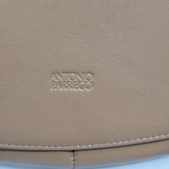 Antonio Parriego Small Tan Crossbody, Shoulder Bay 4424-0733 - Picture 2 of 8